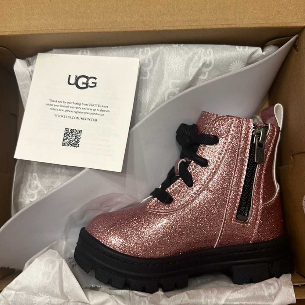 Girls Sparkly Uggs